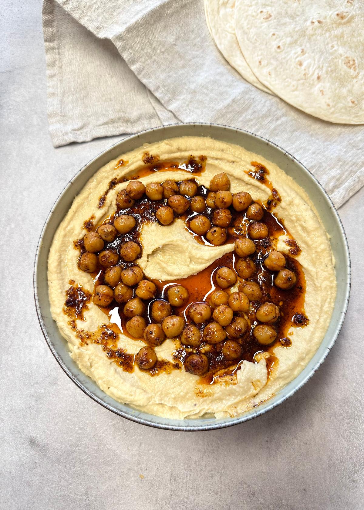 HUMMUS