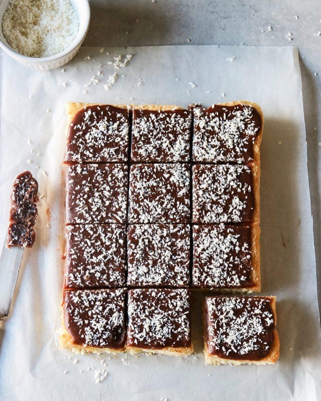 Silviakaka med chokladglasyr