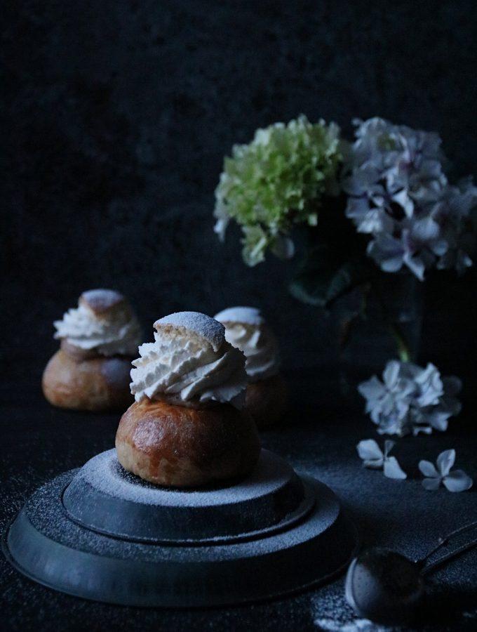 ÅRETS SEMLOR BLEV GAMMAL KLASSIKER MED EGENGJORD MANDELMASSA